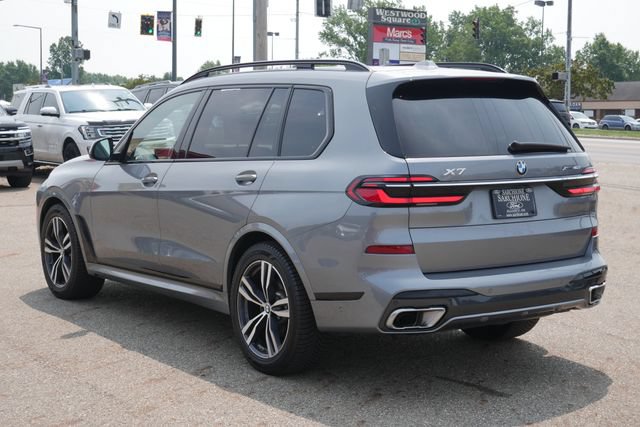 Used 2024 BMW X7 xDrive40i w/ Executive Package AWD/4WD image 9
