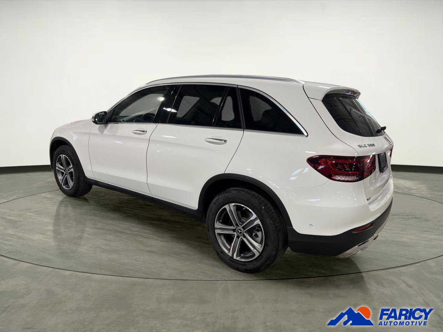 Used 2021 Mercedes-Benz GLC 300 image 2