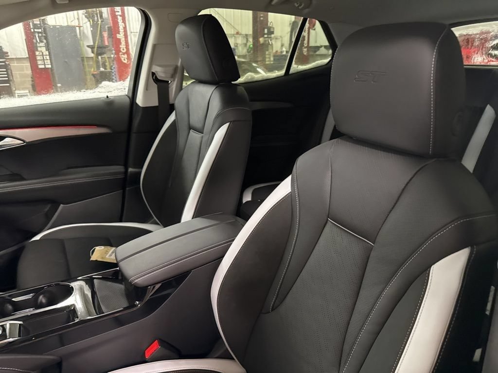 New 2026 Buick Envision Sport Touring AWD/4WD image 17