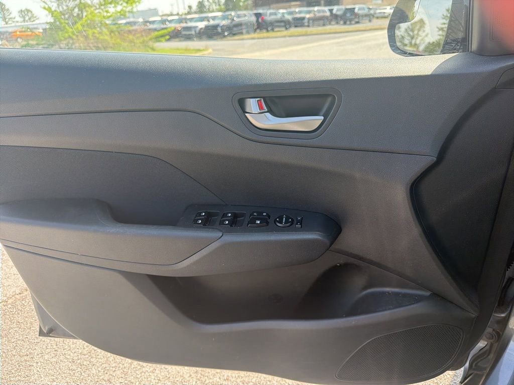 Used 2019 Hyundai Accent SEL image 12