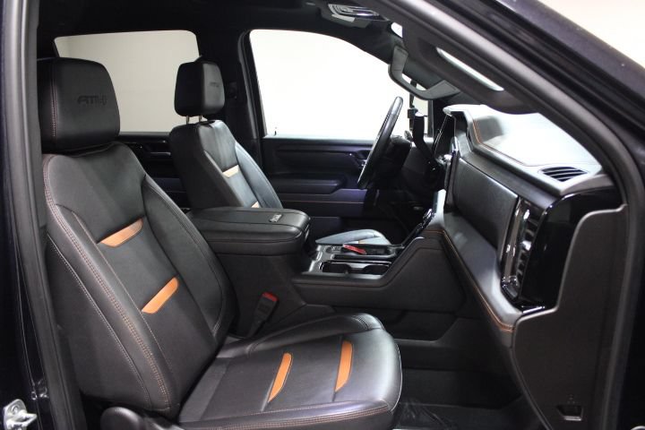 Used 2025 GMC Sierra 2500 AT4 AWD/4WD image 26