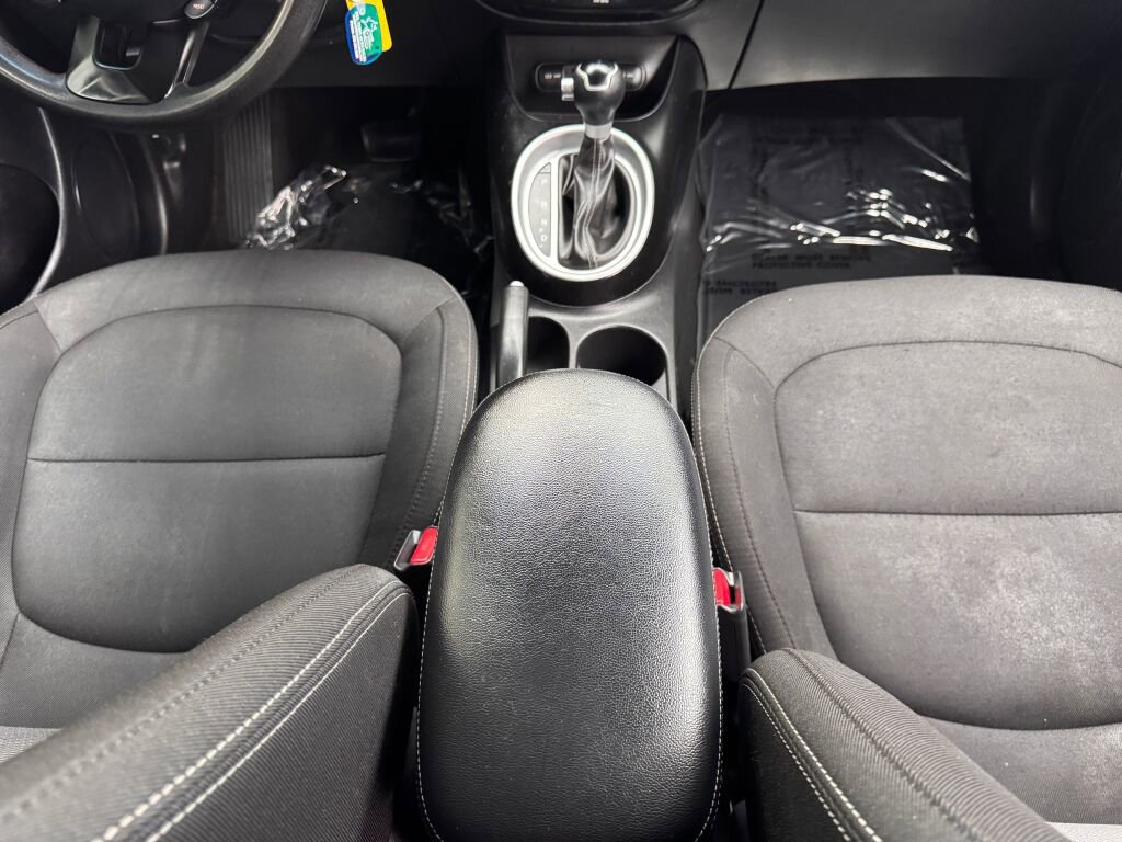 Used 2018 Kia Soul + image 20