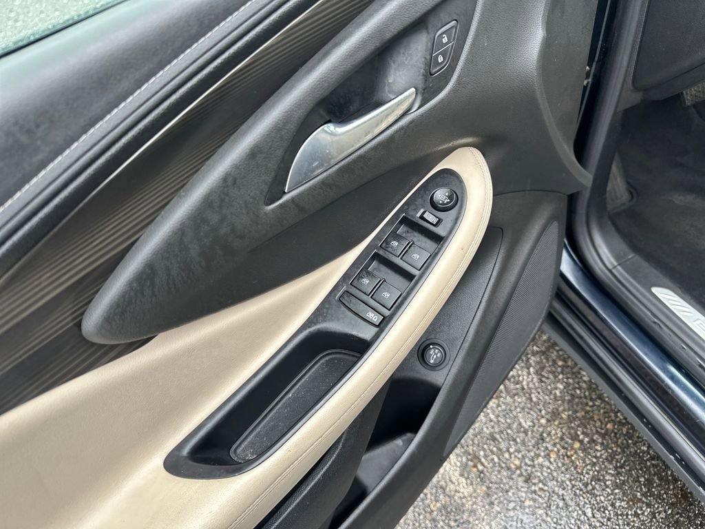 Used 2020 Buick Envision Preferred AWD/4WD image 11