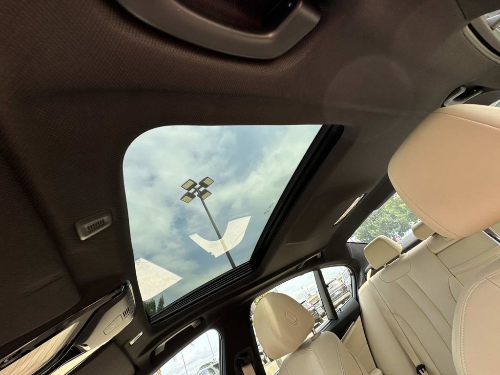 Used 2020 BMW 530i w/ M Sport Package RWD image 29