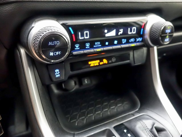 Certified 2022 Toyota RAV4 LE w/ Carpet Mat Package (TMS) image 20