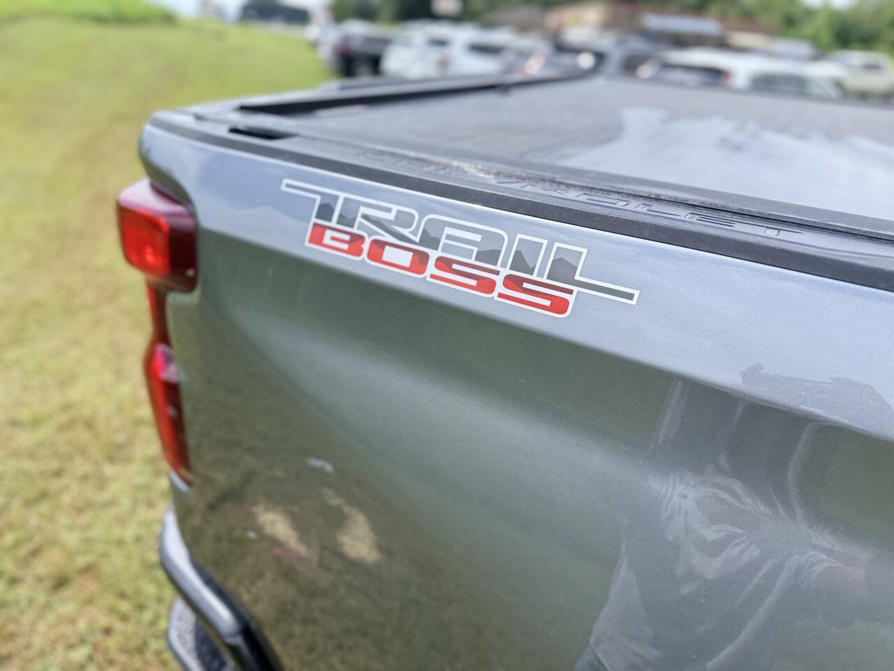 Used 2022 Chevrolet Silverado 1500 LT Trail Boss w/ LT Trail Boss Premium Package AWD/4WD image 9