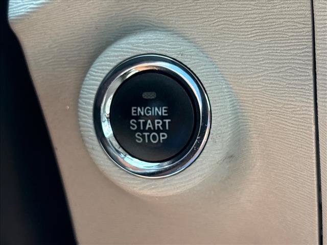 Used 2014 Toyota Venza XLE FWD image 17