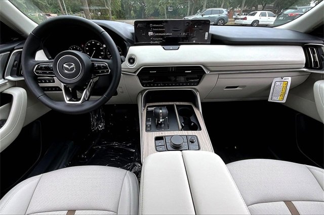 New 2026 MAZDA CX-90 3.3 Turbo w/ Premium Plus Pkg image 4