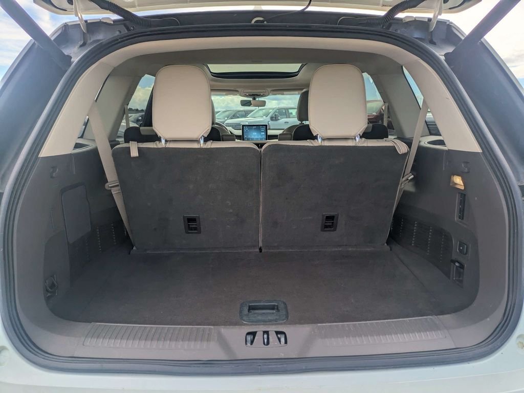 Used 2022 Lincoln Aviator Reserve w/ Equipment Group 201A RWD image 13