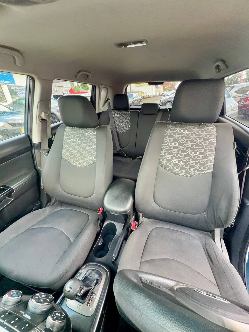Used 2011 Kia Soul + w/ Audio Pkg FWD image 19