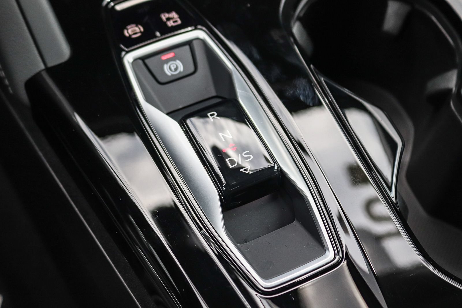 Certified 2025 Audi Q5 Premium w/ Premium Plus AWD/4WD image 25