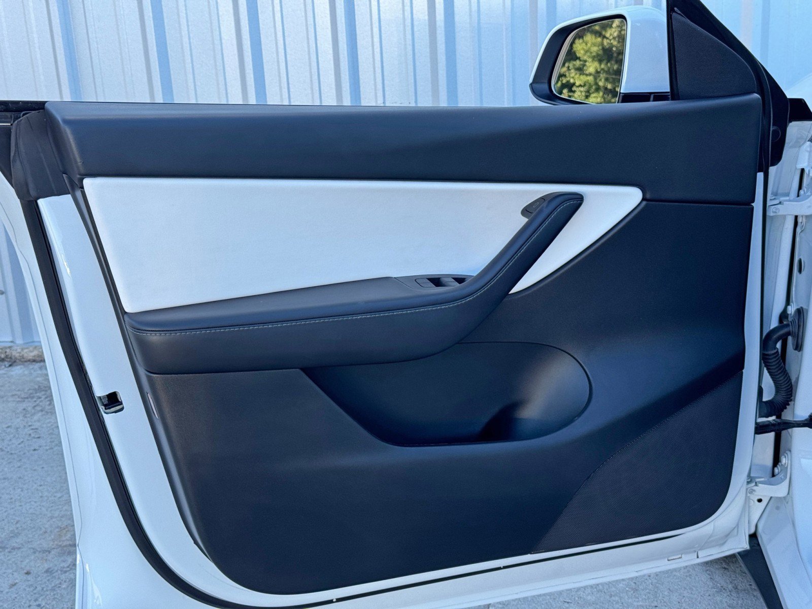 Used 2021 Tesla Model Y Long Range image 43