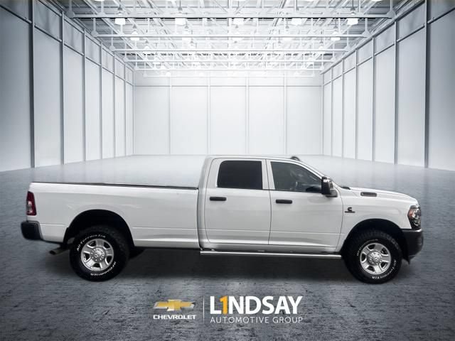 Used 2023 RAM 3500 Tradesman w/ Snow Chief Group AWD/4WD image 4