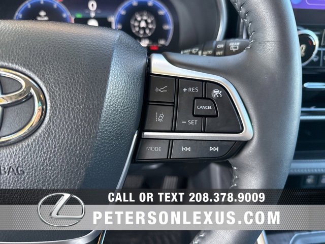 Used 2023 Toyota Highlander Platinum image 29
