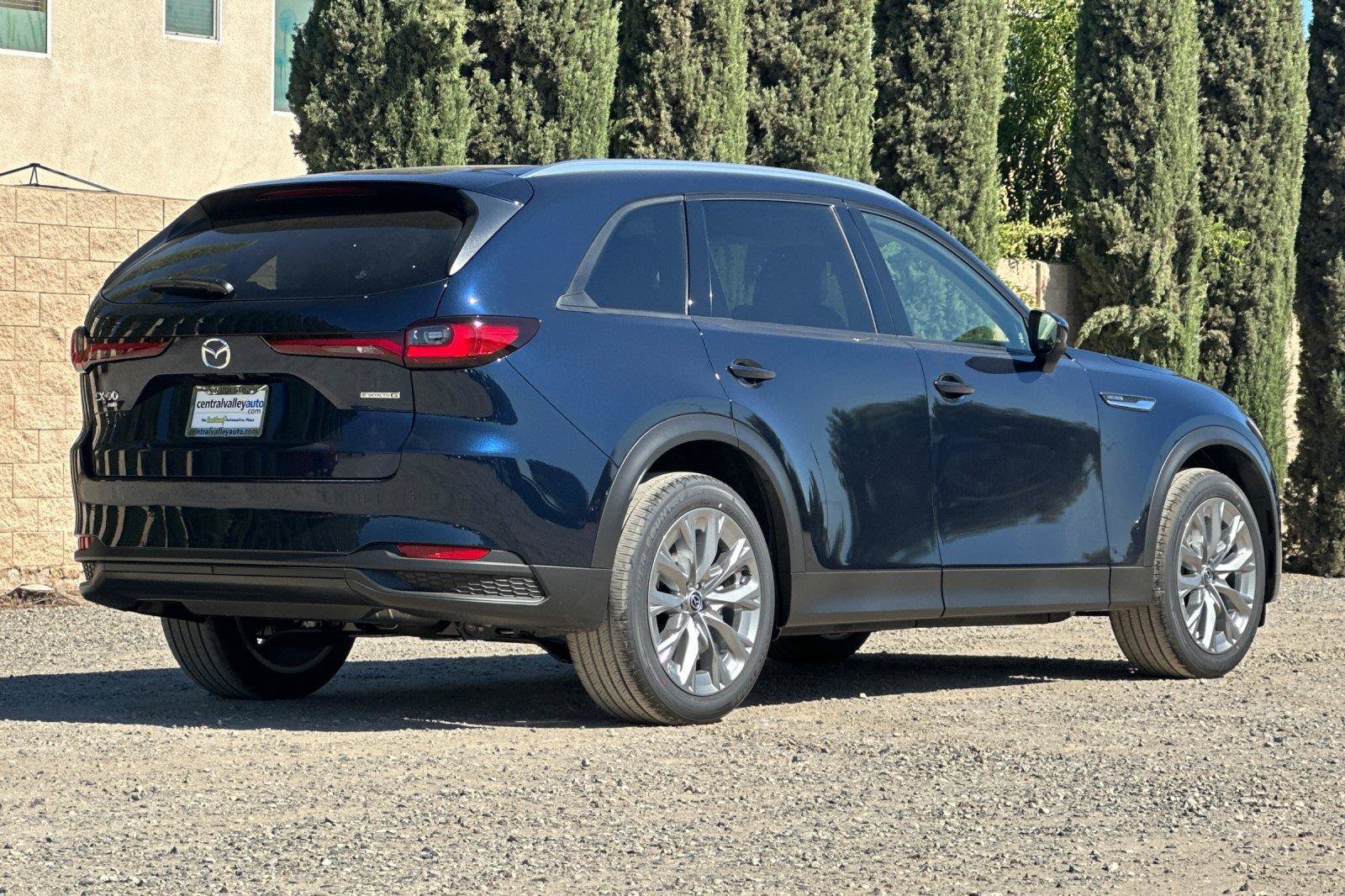 New 2026 MAZDA CX-90 3.3 Turbo w/ Preferred Package AWD/4WD image 4
