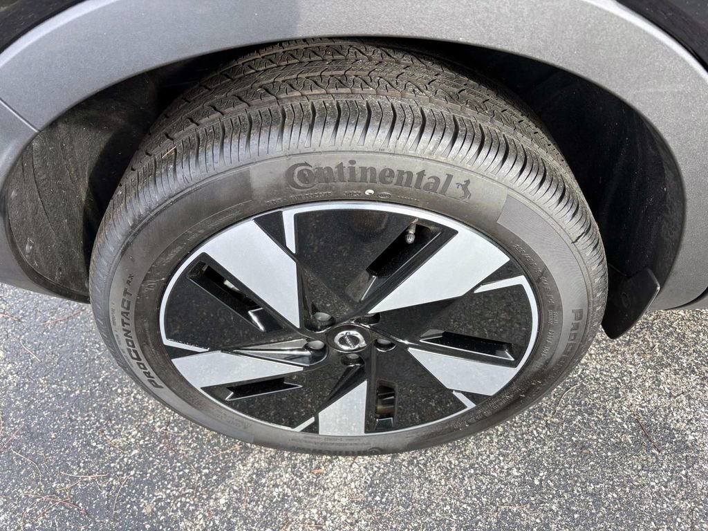 Used 2024 Volvo XC40 Recharge Core w/ Protection Package Premier image 10