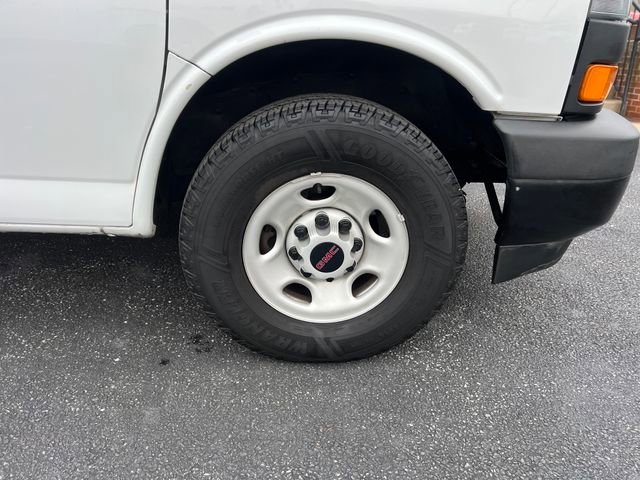 Used 2023 GMC Savana 2500 w/ Driver Convenience Package image 11