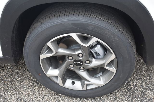 New 2026 Chevrolet Trax LT w/ Driver Confidence Package FWD image 12