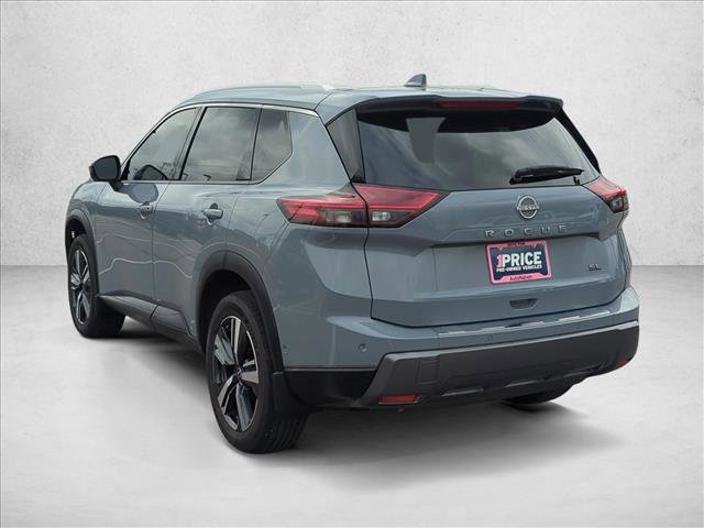Used 2025 Nissan Rogue SL FWD image 10