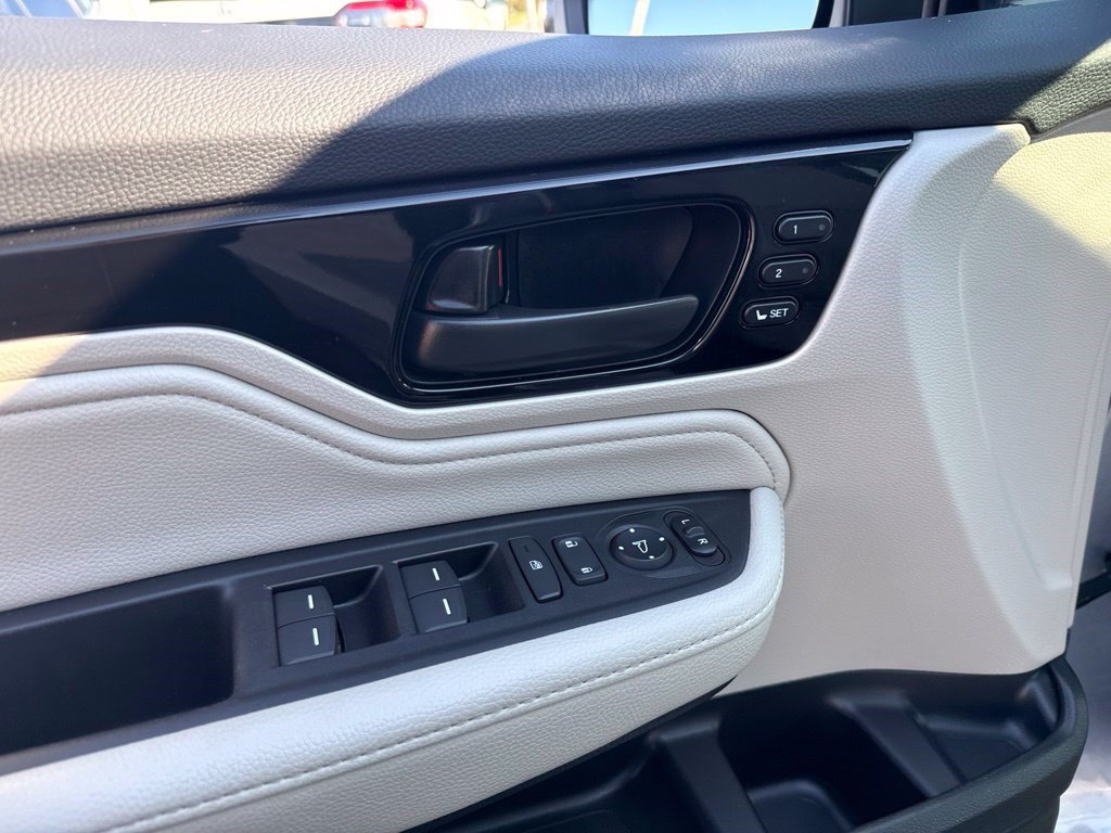 Certified 2026 Honda Odyssey Touring image 21