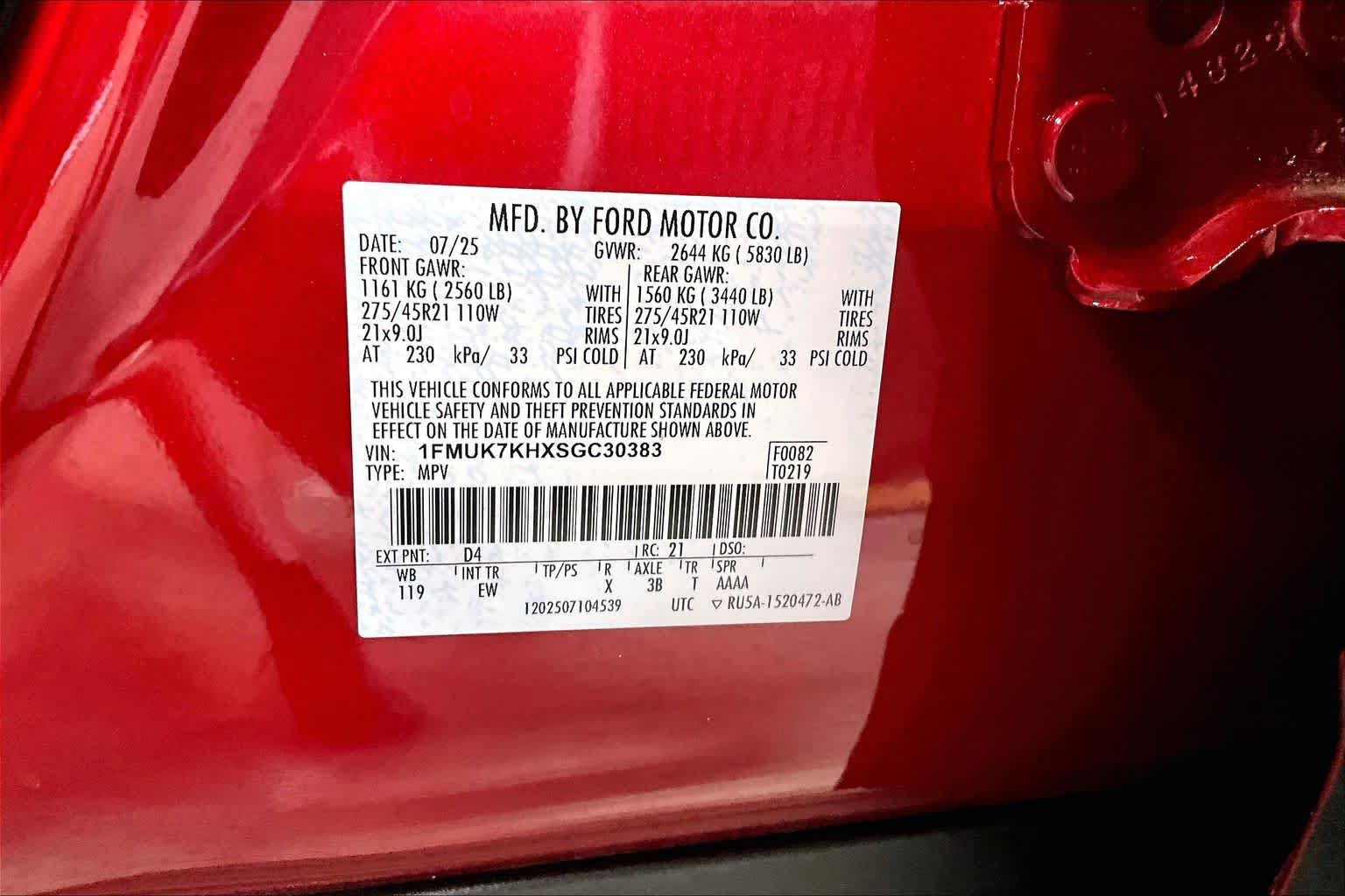 Certified 2025 Ford Explorer ST-Line w/ Premium Package RWD image 31
