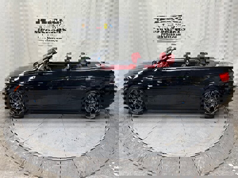 Used 2007 BMW 335i Convertible image 1