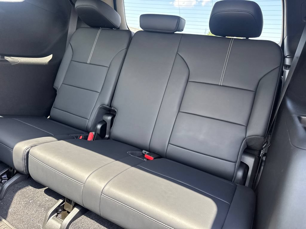 New 2027 GMC Acadia Elevation w/ Black Edition FWD image 12