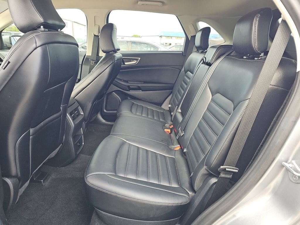 Used 2024 Ford Edge SEL AWD/4WD image 4