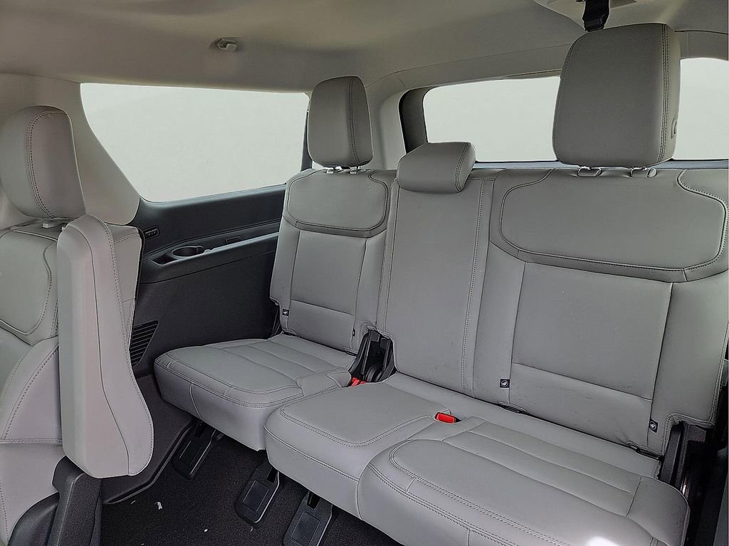 New 2026 Ford Expedition Max Active image 16