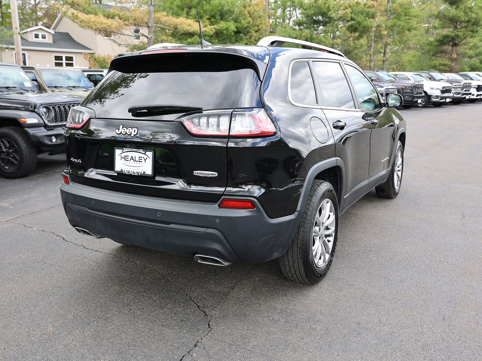 Used 2021 Jeep Cherokee Latitude Lux w/ Comfort/Convenience Group image 7