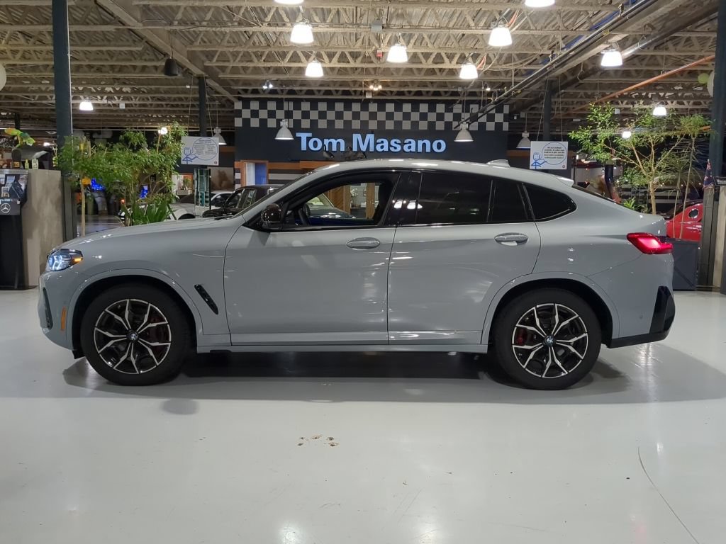 Certified 2025 BMW X4 M40i w/ Premium Package AWD/4WD image 11