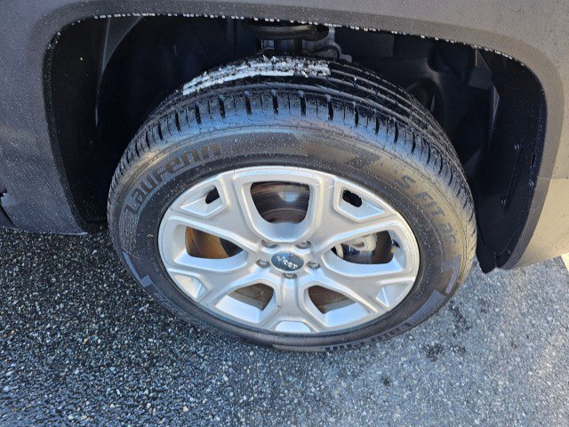 Used 2018 Jeep Renegade Limited image 10