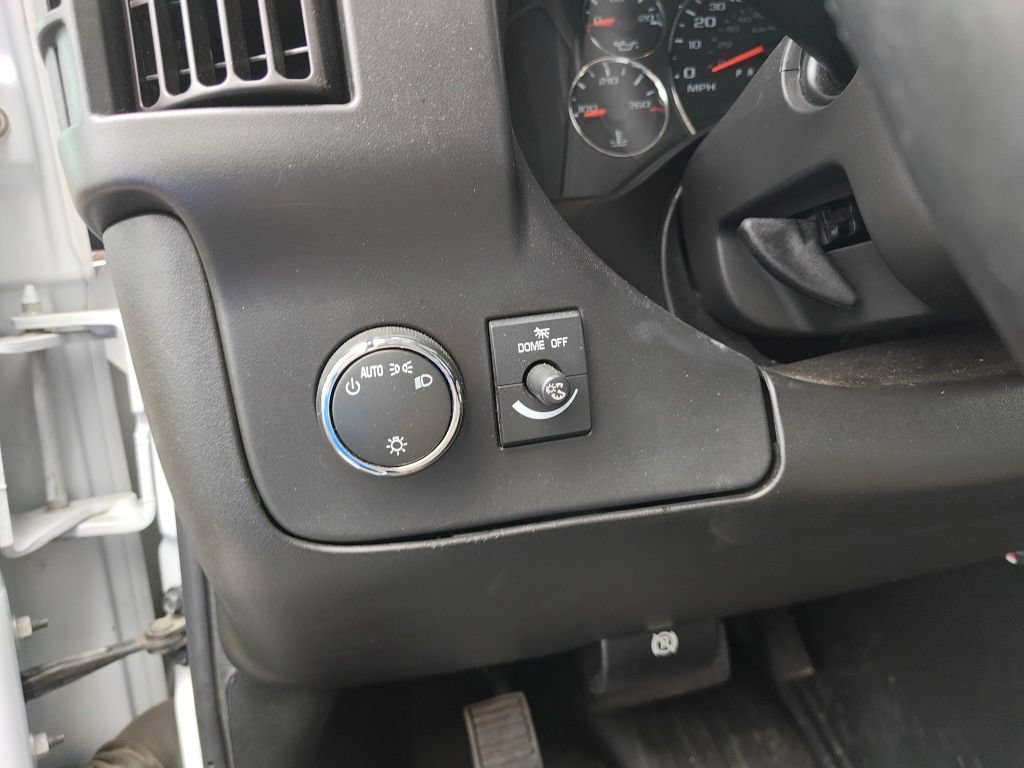 Used 2023 Chevrolet Express 3500 w/ Power Convenience Package RWD image 15