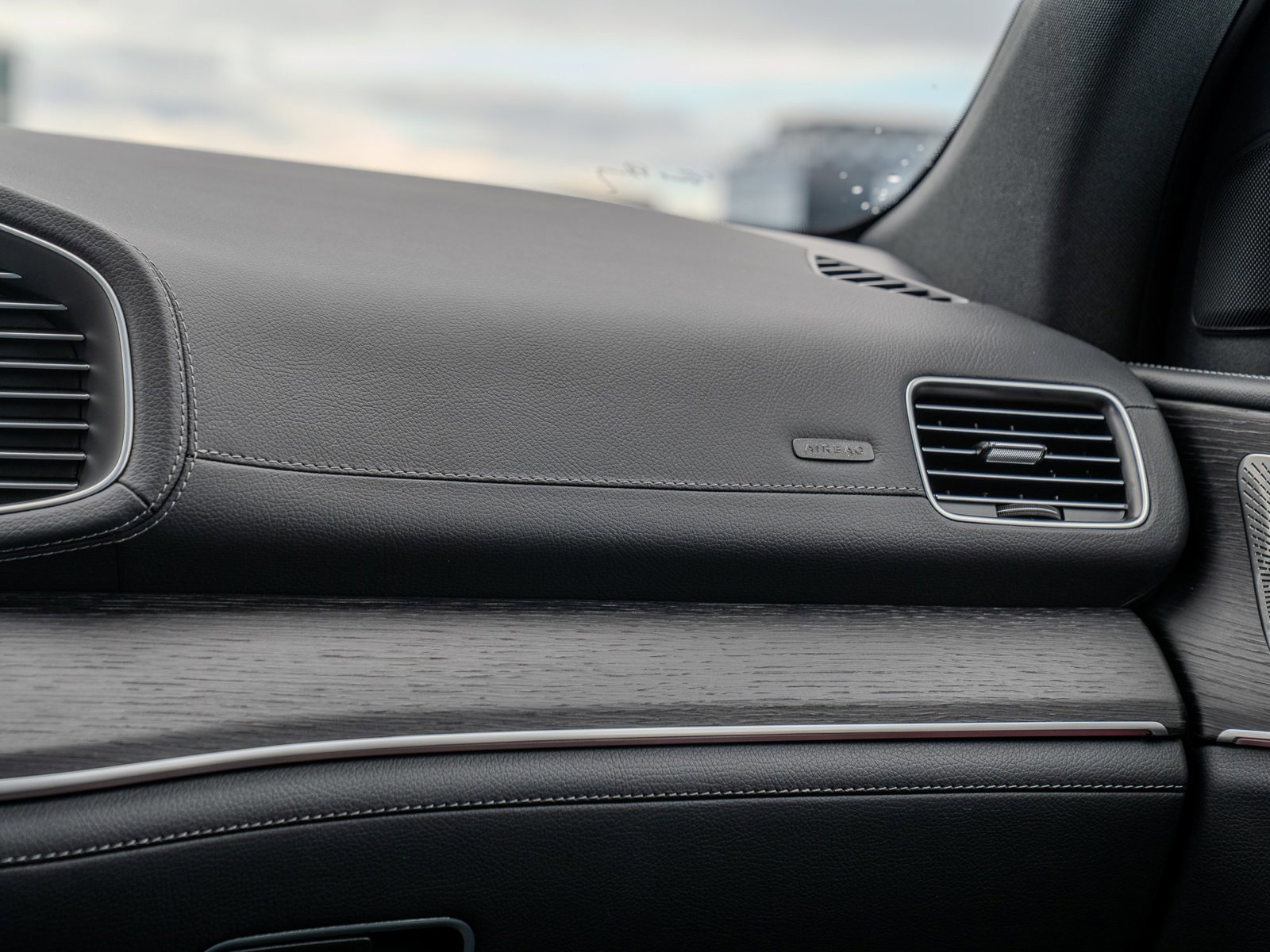 Certified 2026 Mercedes-Benz GLE 450 4MATIC image 24