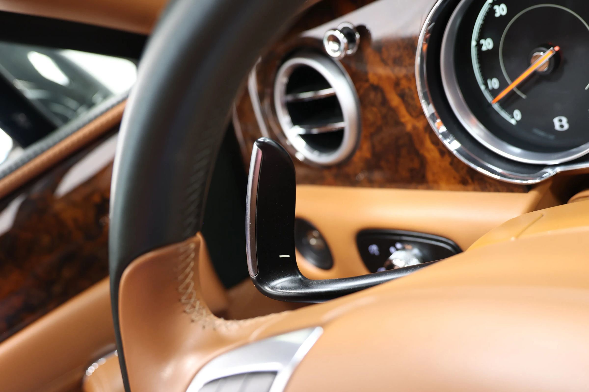 Used 2016 Bentley Flying Spur W12 AWD/4WD image 26