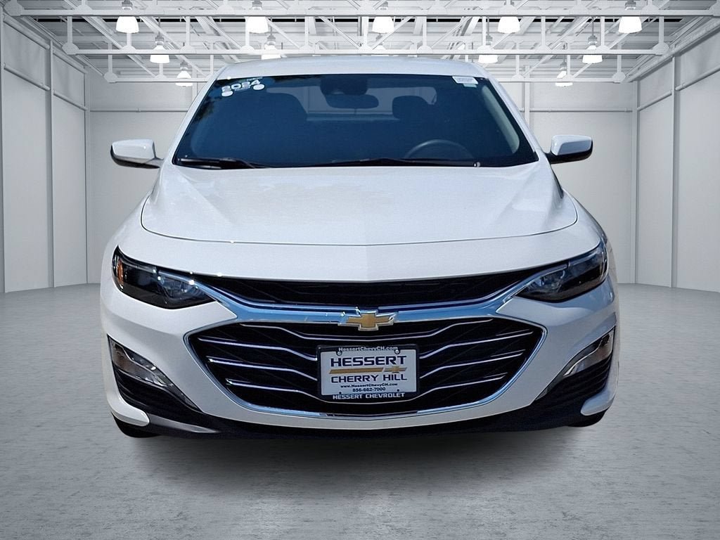Certified 2024 Chevrolet Malibu LT FWD image 3