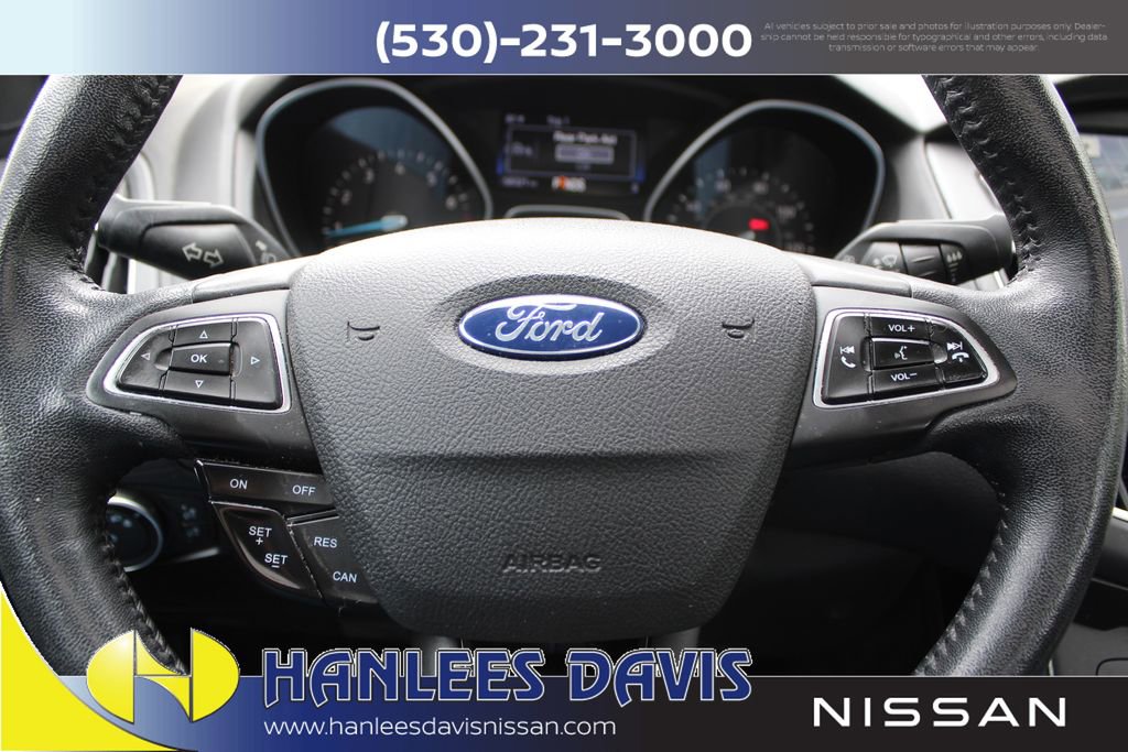 Used 2017 Ford Focus Titanium FWD image 24