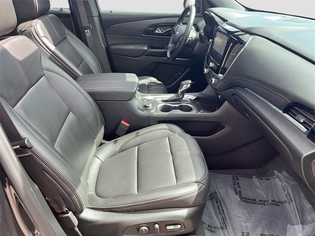 Used 2023 Chevrolet Traverse RS image 31