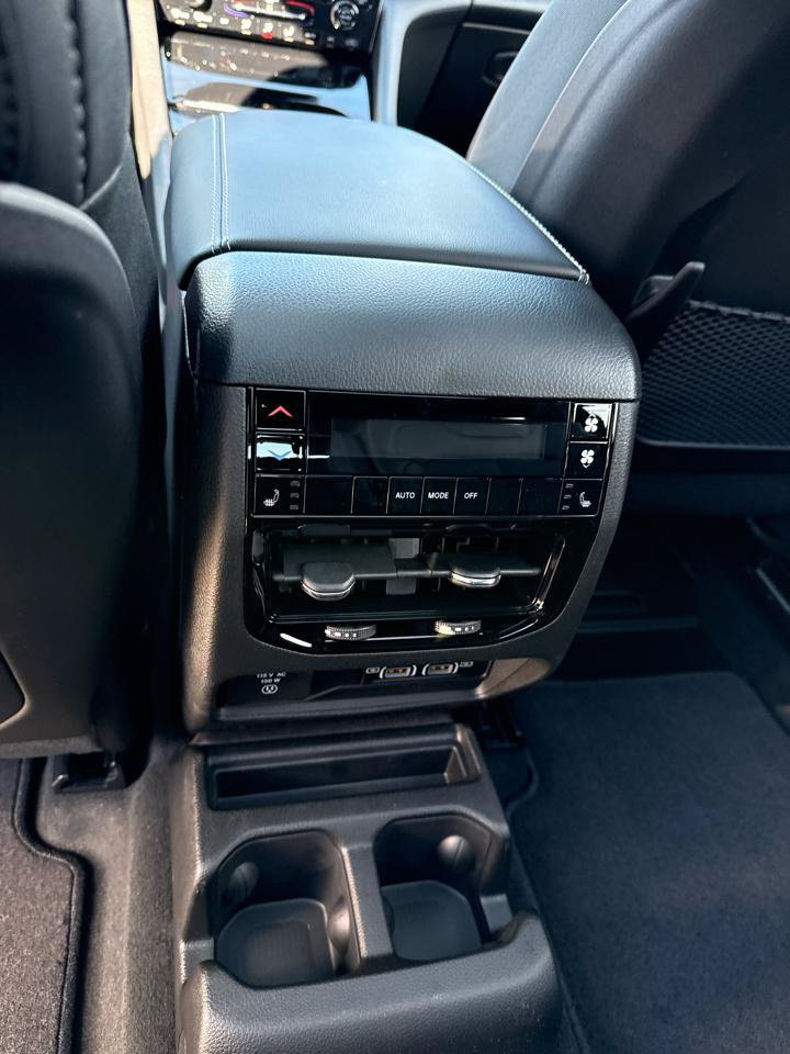 New 2025 Jeep Grand Cherokee L Limited AWD/4WD image 27