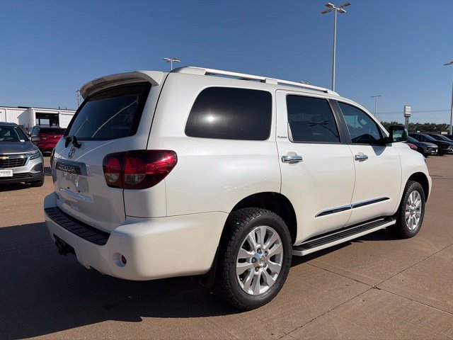 Used 2021 Toyota Sequoia Platinum AWD/4WD image 3