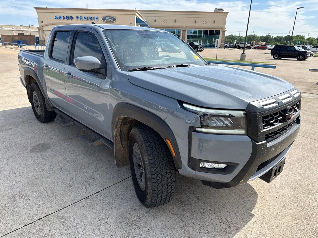 Used 2026 Nissan Frontier PRO-4X w/ Tow Package AWD/4WD image 17
