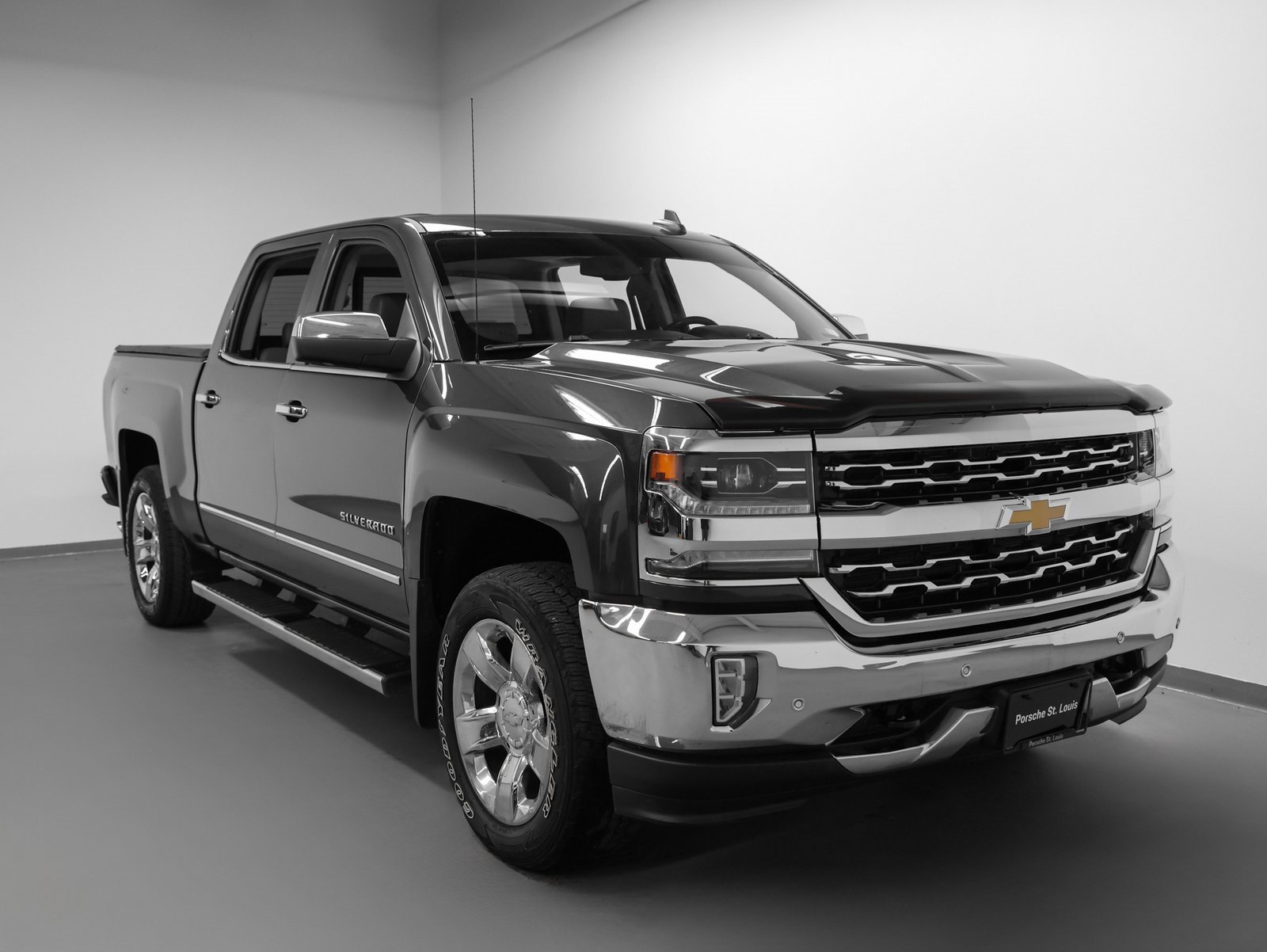 Used 2017 Chevrolet Silverado 1500 LTZ w/ Sport Package image 8