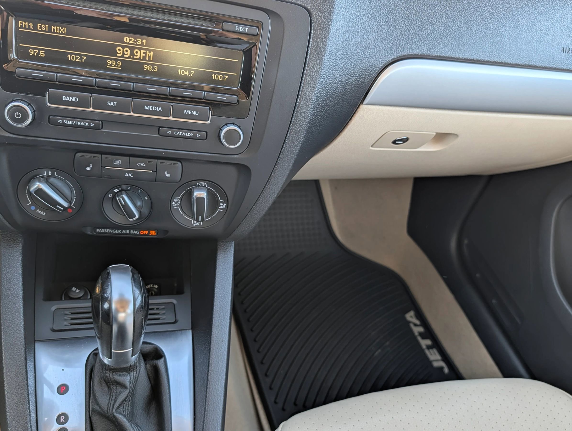 Used 2014 Volkswagen Jetta SE image 12