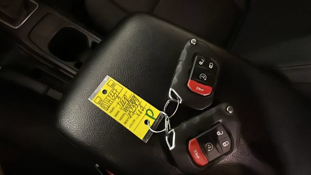 Used 2023 Jeep Wrangler Unlimited AWD/4WD image 23