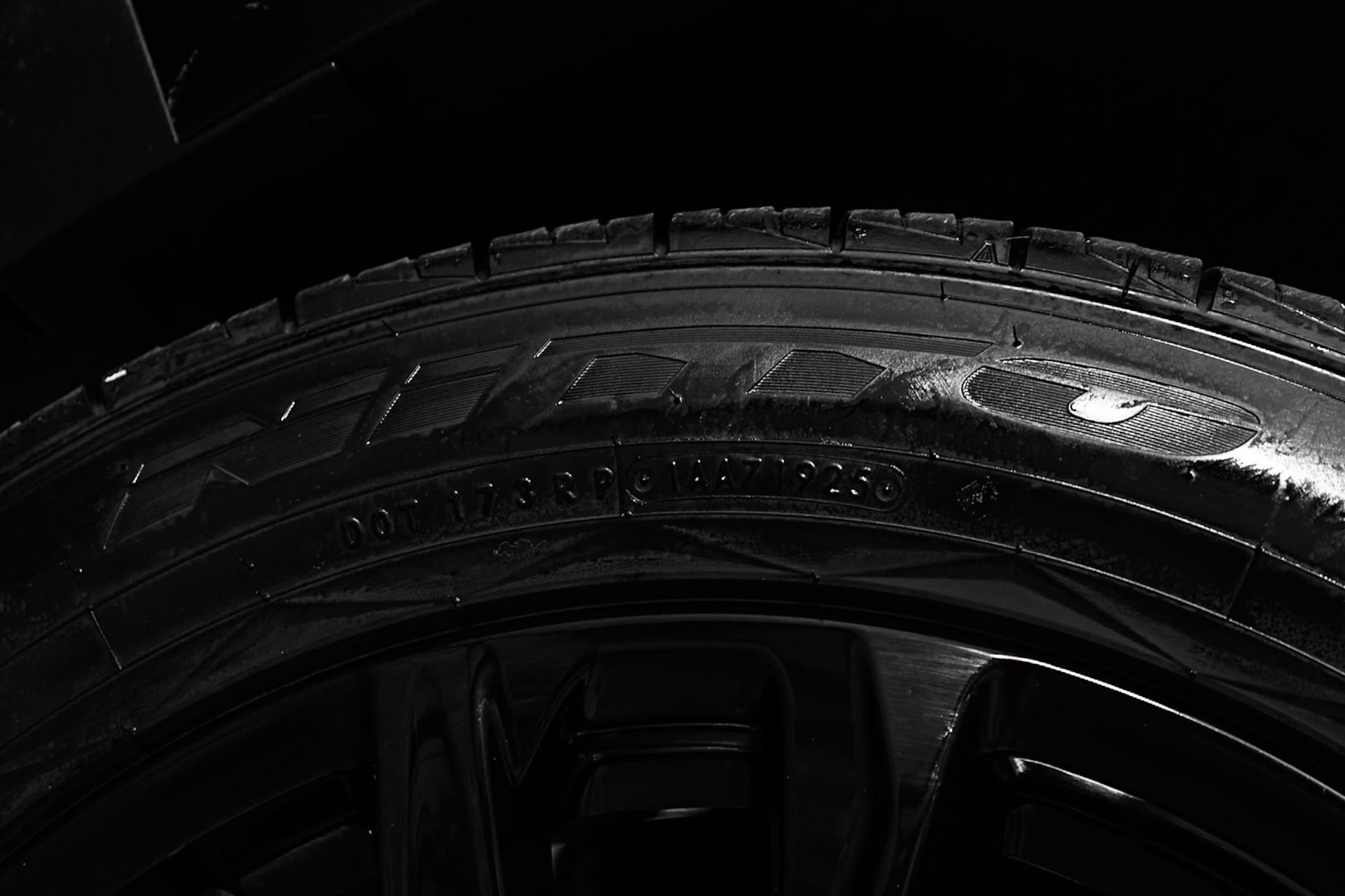 Used 2021 Cadillac Escalade Sport Platinum w/ LPO, ONYX Package image 27