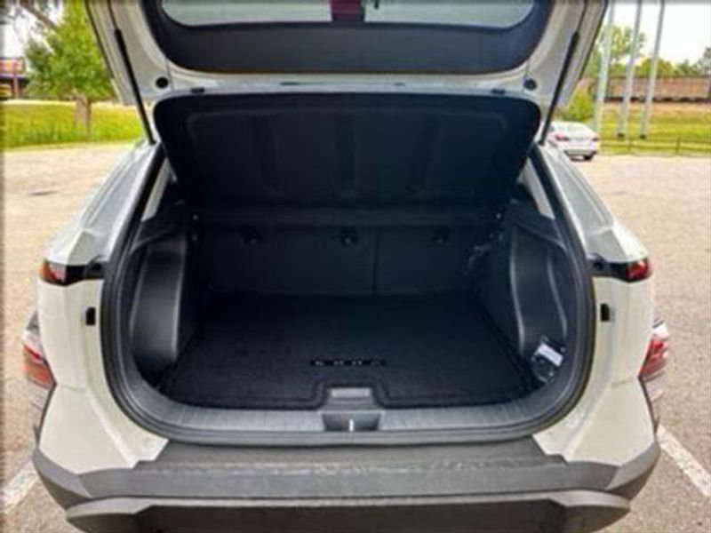 New 2025 Hyundai Santa Fe Calligraphy image 16