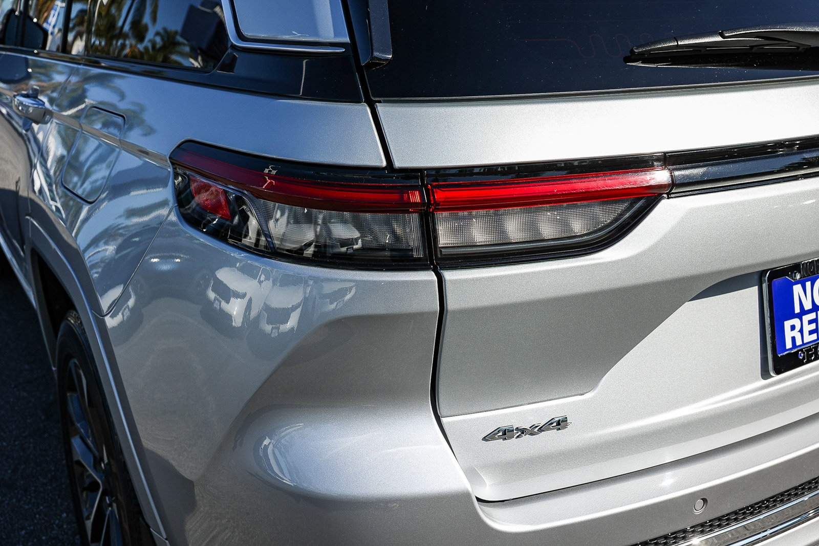 Used 2022 Jeep Grand Cherokee Overland image 12