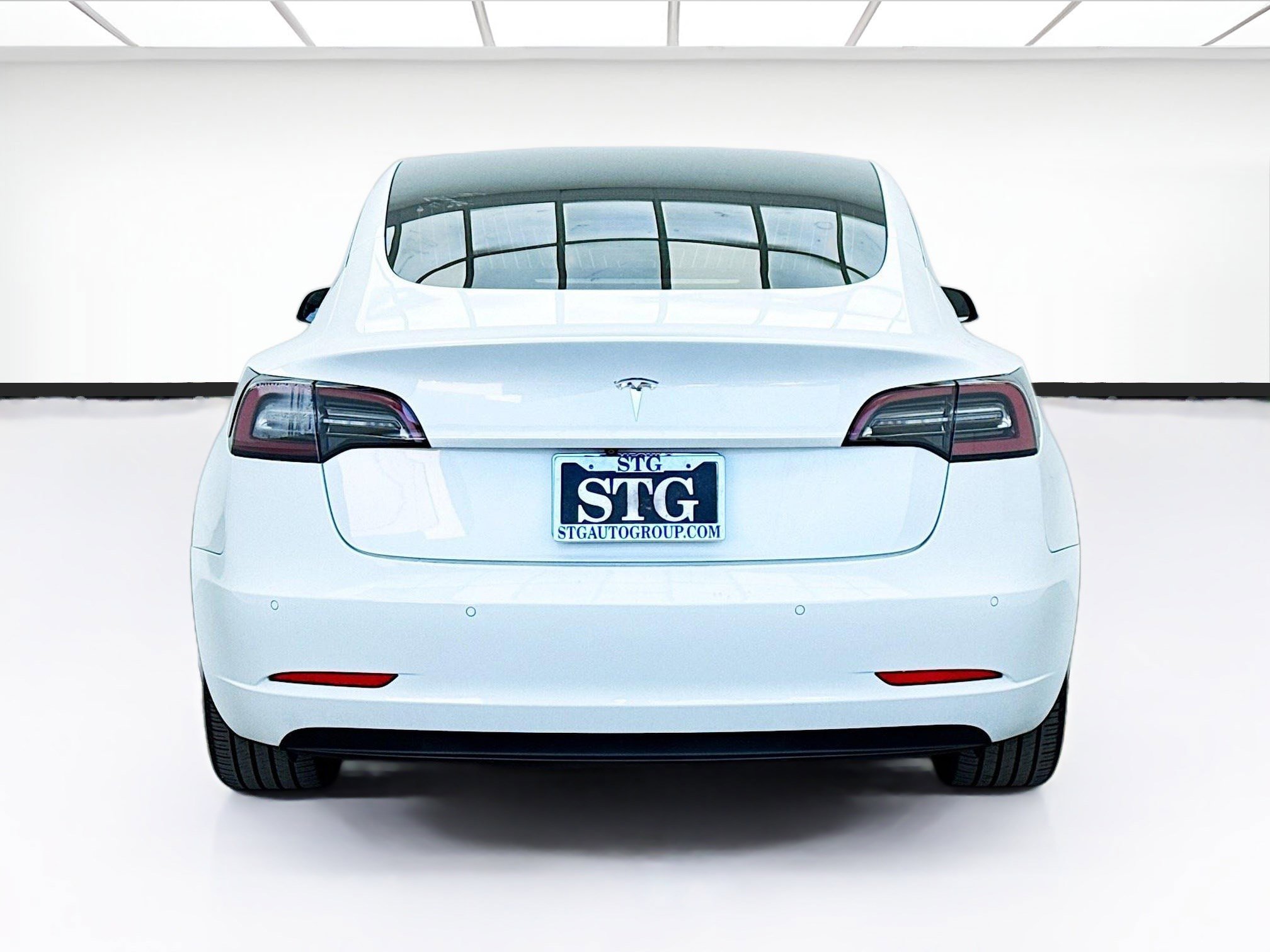 Used 2020 Tesla Model 3 Standard Range Plus image 5