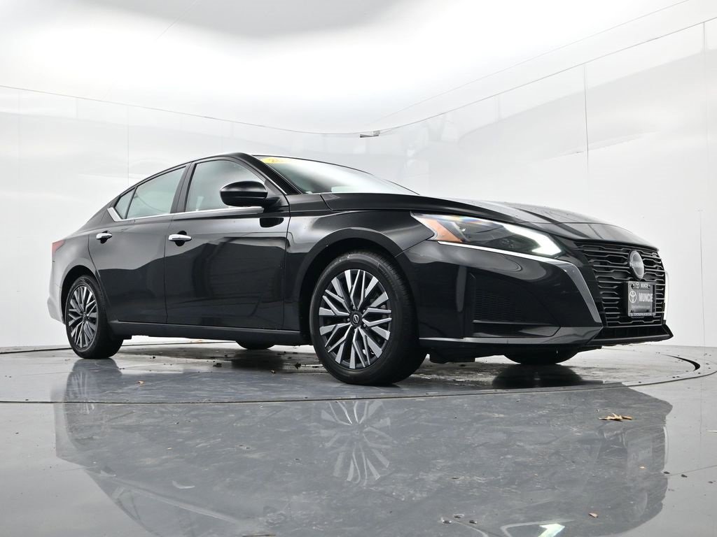 Used 2023 Nissan Altima 2.5 SV image 44