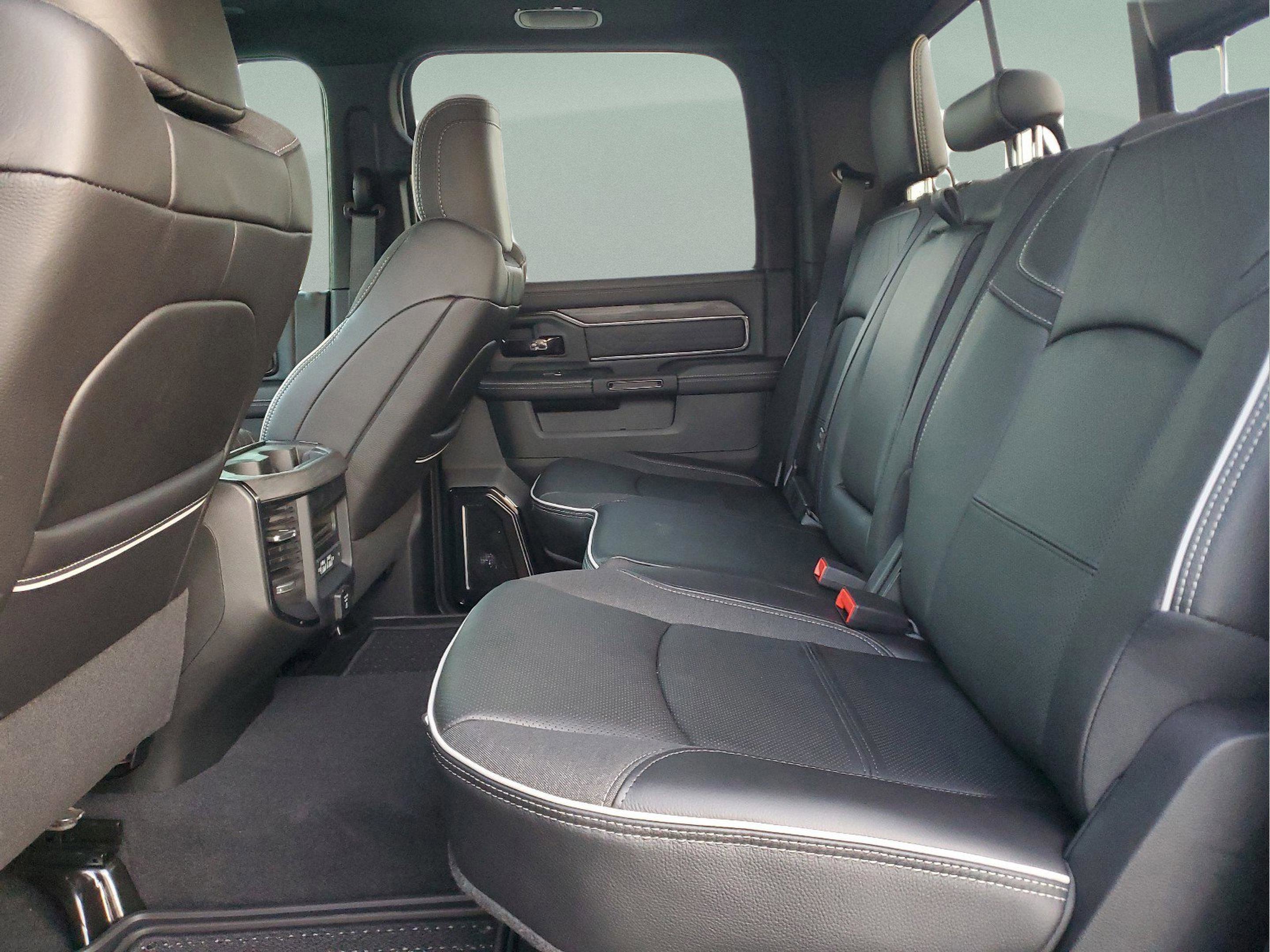 New 2026 RAM 3500 Limited image 7